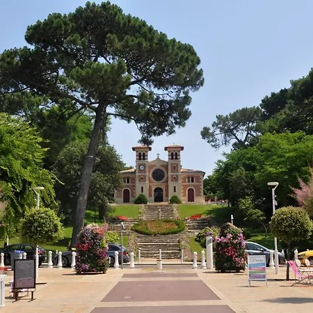 C2111 Vue Terrasse, Parking Lägenhet *