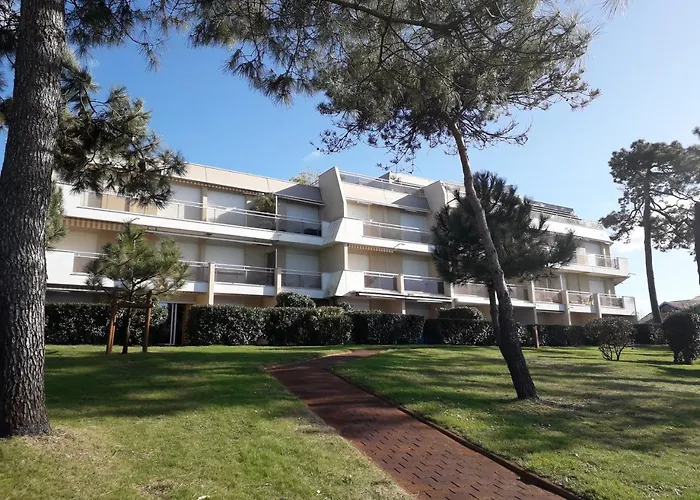 C2111 Vue Terrasse, Parking Daire